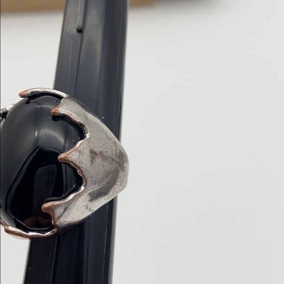 Funky polished black stone & silver tone ring 6.5 - Picture 9 of 16